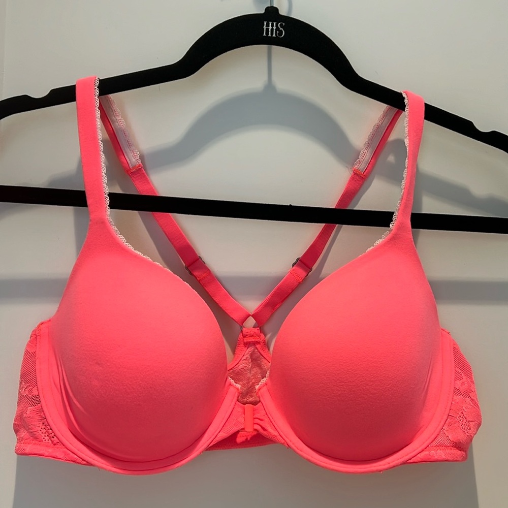 Tank top bra with front closure